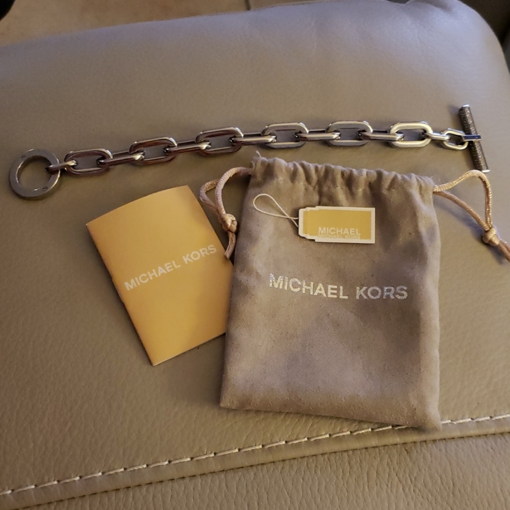 Michael Kors chain link bracelet - Picture 6 of 6